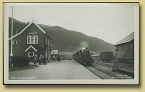 jernbanepostkort hundorp stasjon